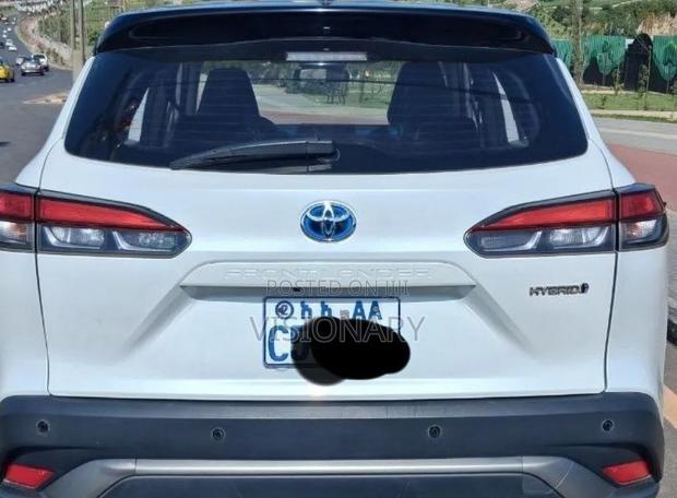 Toyota Frontlander 2024 White