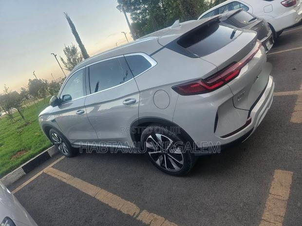 BYD Song Plus 2025 Silver
