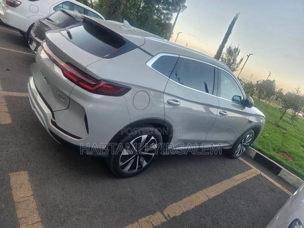 BYD Song Plus 2025 Silver