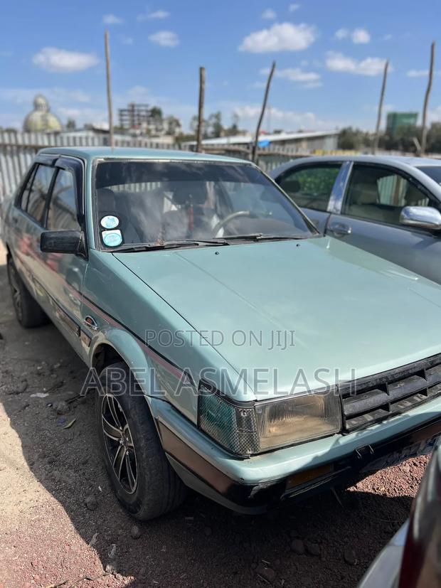 Toyota Corolla 1986 Blue