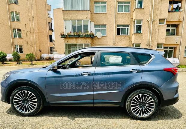 Jetour X70 Plus 1.5 7-Seater FWD 2022 Blue