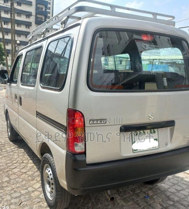 Suzuki Eeco 2024 Silver