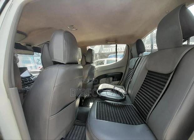 Mitsubishi L200 2008 White