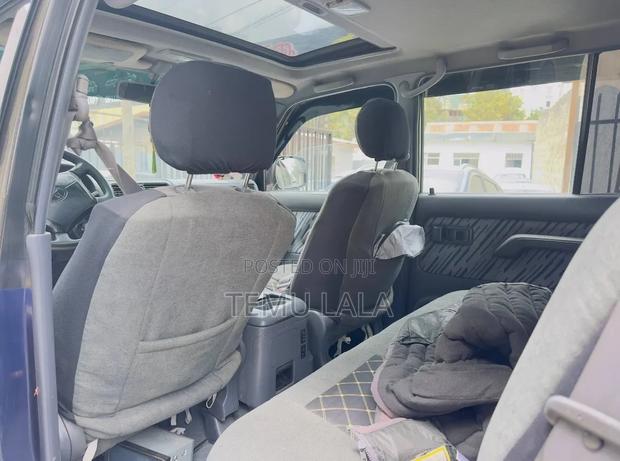 Toyota Land Cruiser 90 1997 Blue