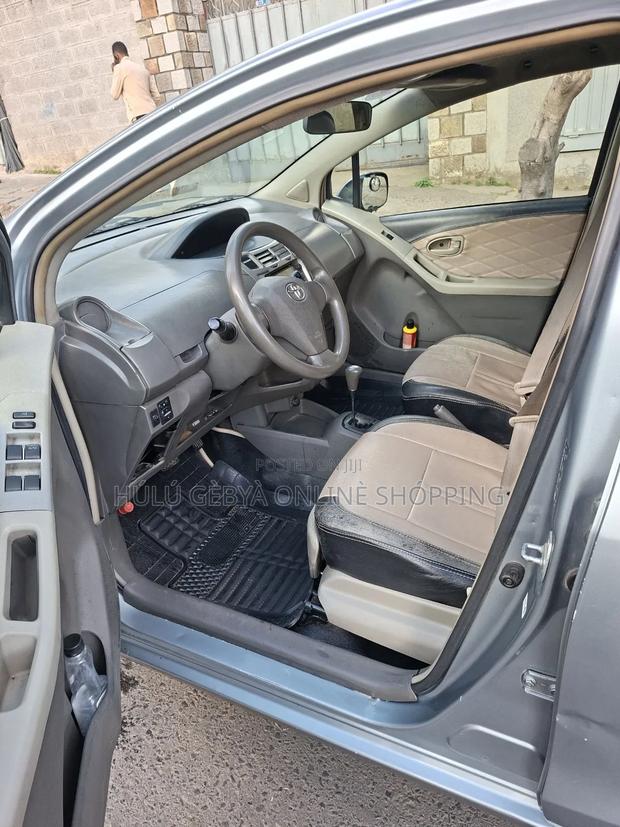 Toyota Yaris 2008 Silver