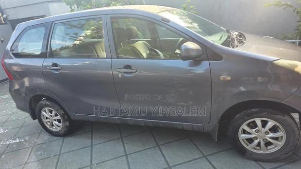 Toyota Avanza 2014 Gray