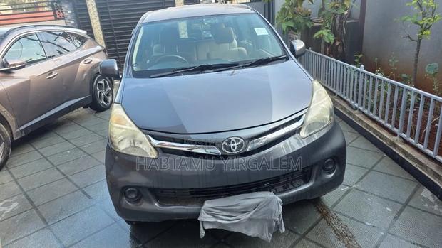 Toyota Avanza 2014 Gray