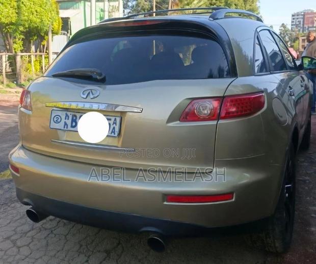 Infiniti FX35 2003