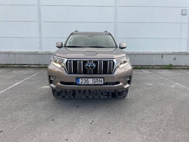 Toyota Land Cruiser Prado 2.8 2021 Gray