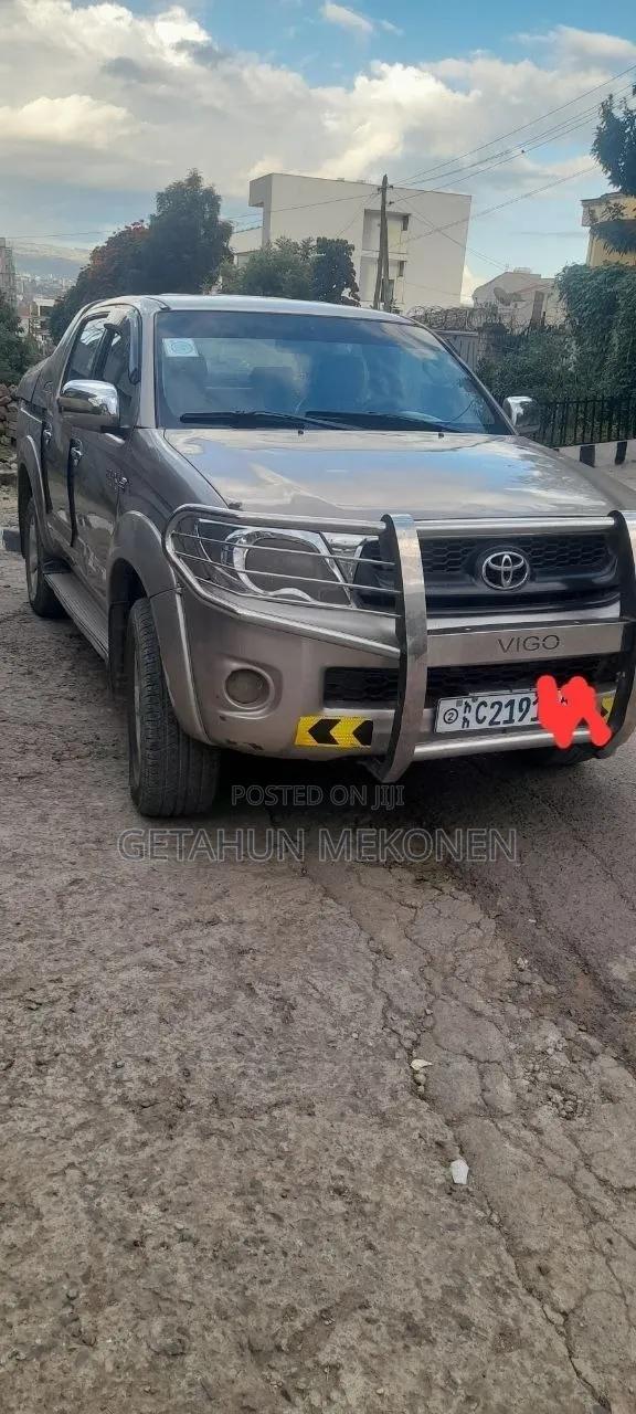 Toyota Hilux 2008 Silver