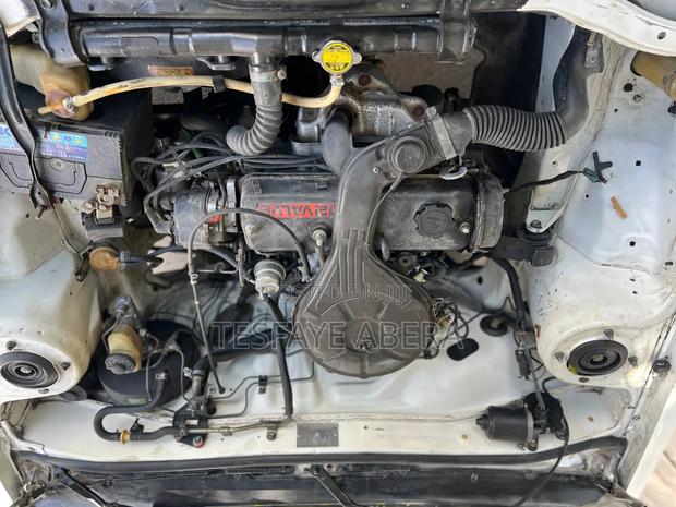Toyota Corolla 1986 White