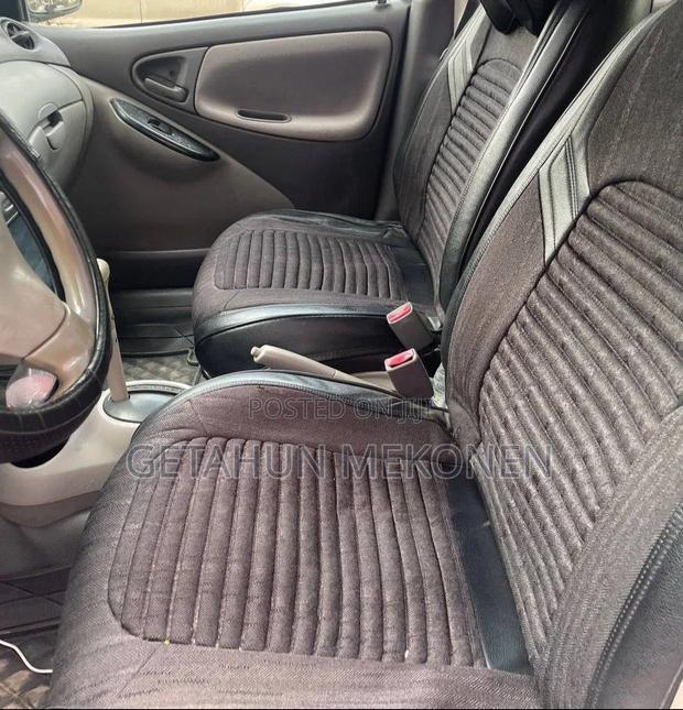 Toyota Platz 2002 Green