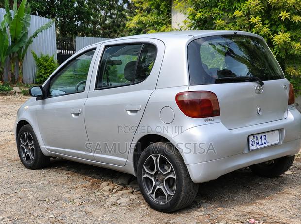 Toyota Yaris 1999 Silver