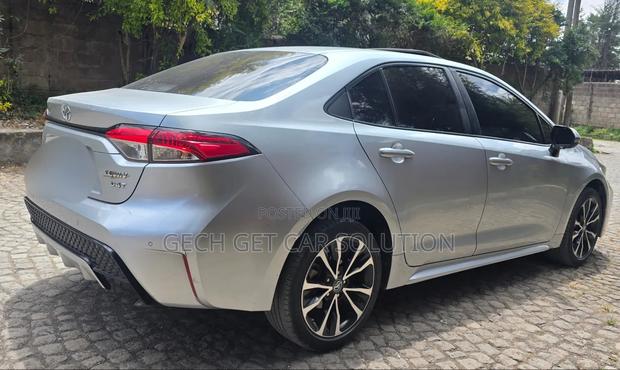 Toyota Levin 2023 Silver