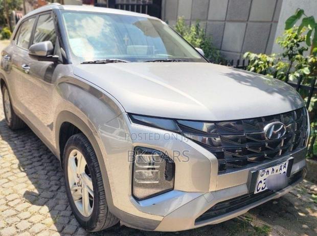 Hyundai Creta 2023 Silver