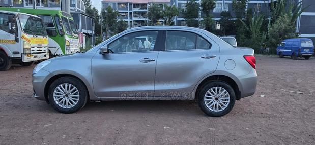 Suzuki Dzire 2022 Silver