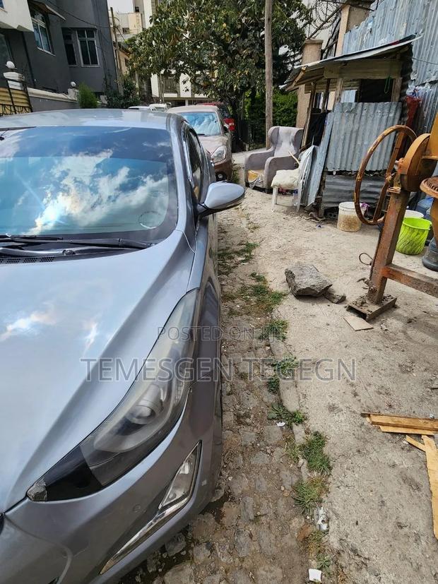 Hyundai Avante 2014 Gray