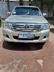 Toyota Hilux 2013 Gold for sale