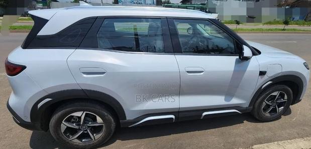 BYD Song Plus 2025 Silver