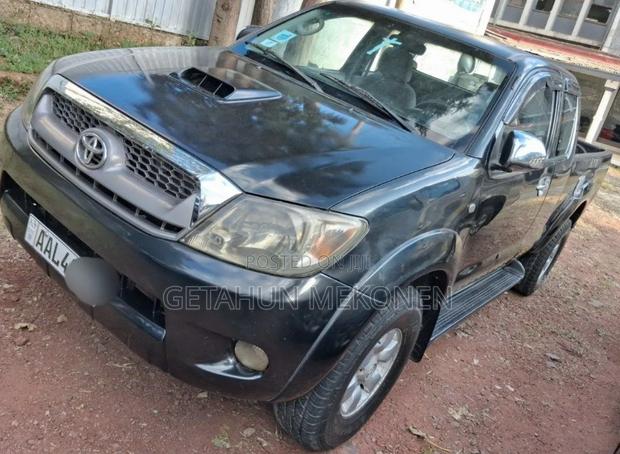 Toyota Hilux 2008 Black