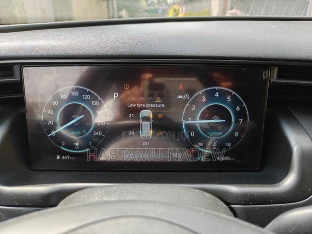 Hyundai Tucson 2022 White