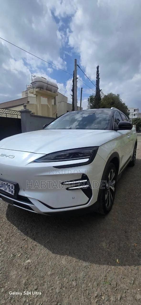 BYD Song Plus 2024 White