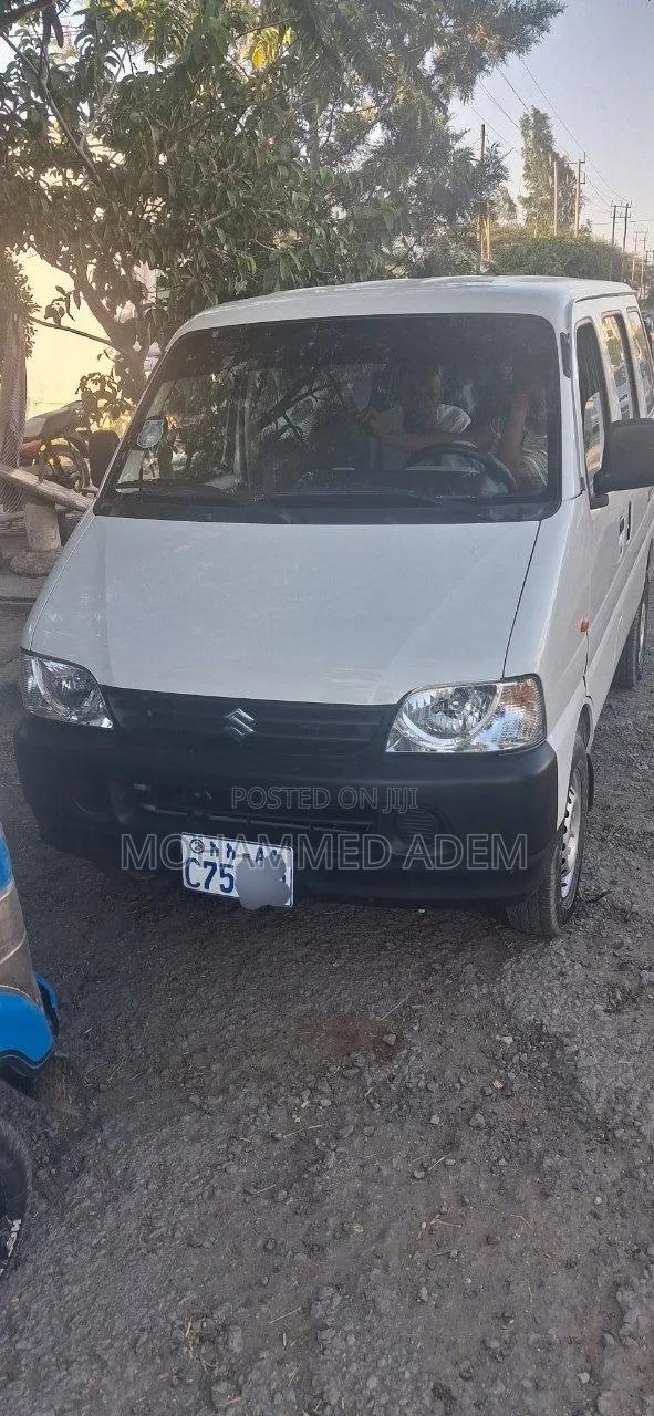Suzuki Eeco 2025 White