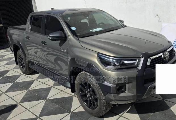 Toyota Hilux 2025