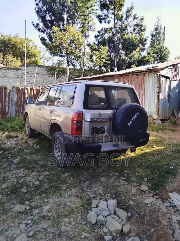 Nissan Patrol 4.8 GL 2007 Gray