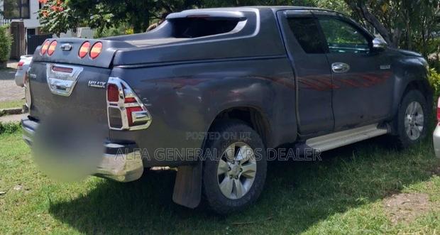 Toyota Hilux 2016