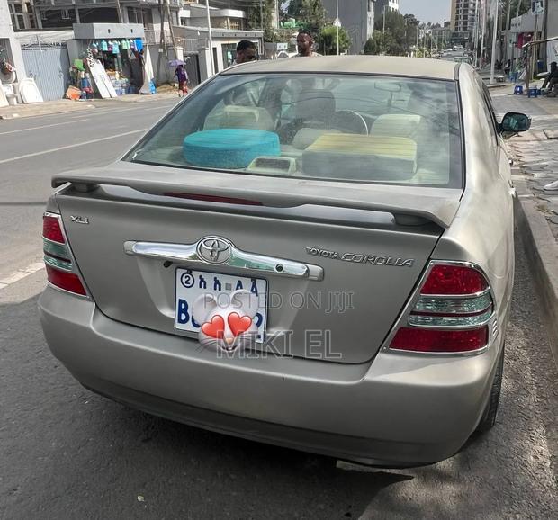 Toyota Corolla Sedan Automatic 2003 Gold