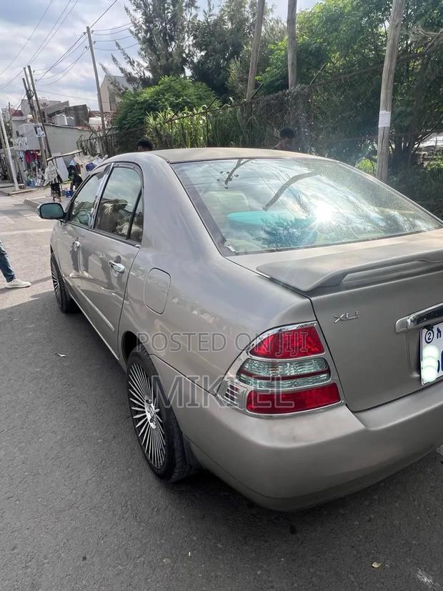 Toyota Corolla Sedan Automatic 2003 Gold
