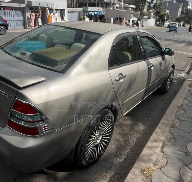 Toyota Corolla Sedan Automatic 2003 Gold