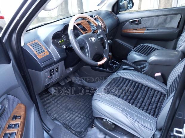 Toyota Hilux 2.5 D-4D Double Cab 2008 Gray