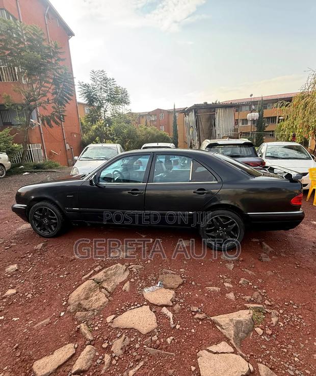 Mercedes-Benz E-Class 1996