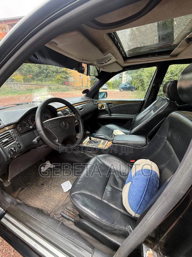 Mercedes-Benz E-Class 1996