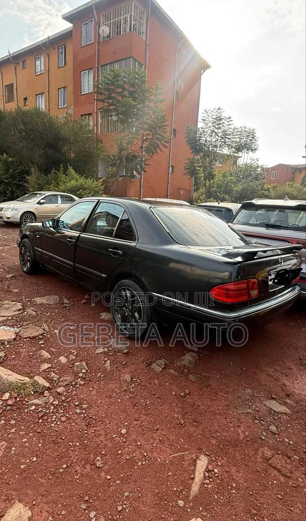 Mercedes-Benz E-Class 1996