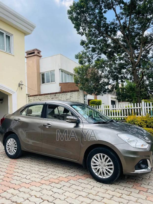 Suzuki Dzire 2022 Gray