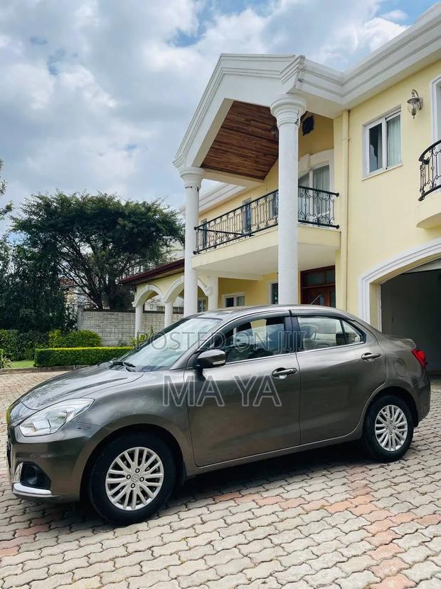 Suzuki Dzire 2022 Gray