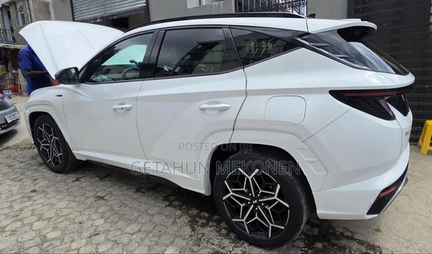 Hyundai Tucson 2021 White