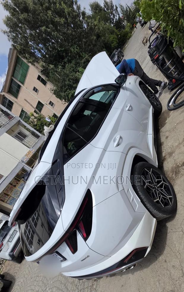 Hyundai Tucson 2021 White