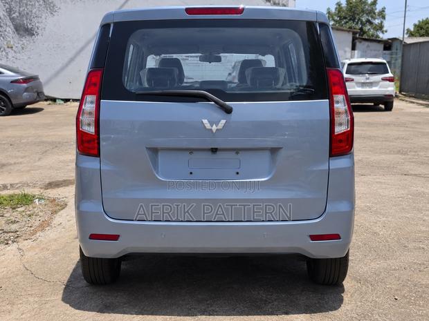 New Wuling Xingguang S 2026 Blue