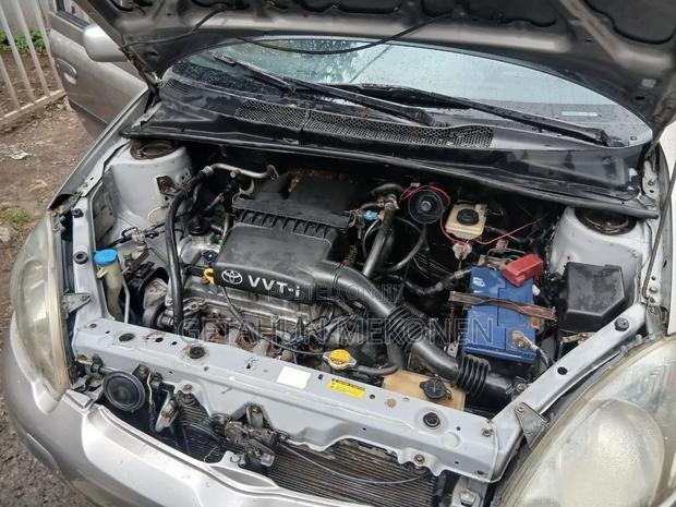 Toyota Vitz 2003
