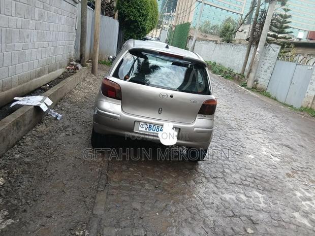 Toyota Vitz 2003