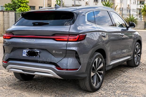 BYD Song Plus 2025 Gray