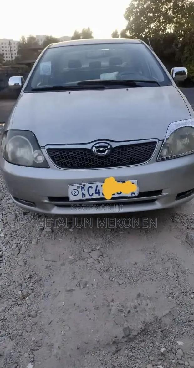 Toyota Corolla 2004 Gold