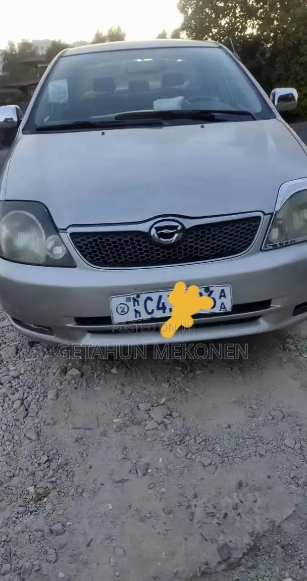 Toyota Corolla 2004 Gold