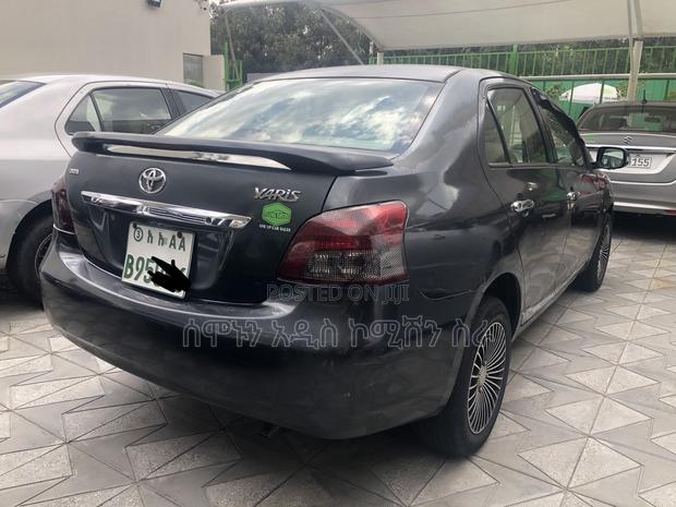 Toyota Belta 2008 Gray