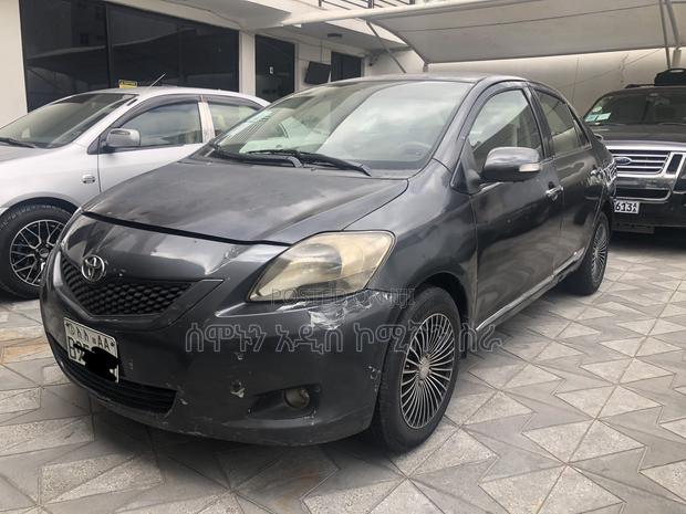 Toyota Belta 2008 Gray