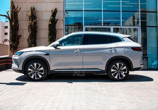 New BYD Song Plus 2025 Off white